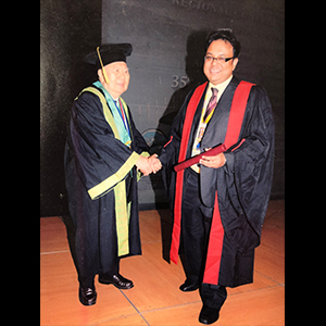 Dr. Koushik Lahiri Receives Award11